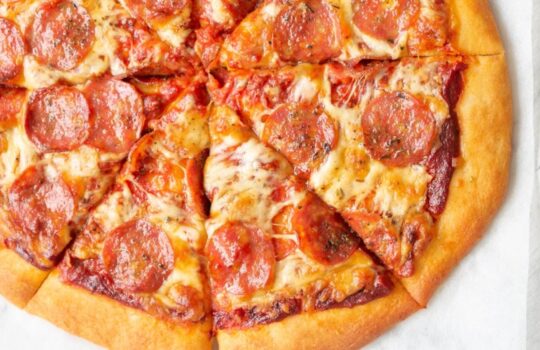 Recette pizza healthy - pizza faible en calories - OFYZ